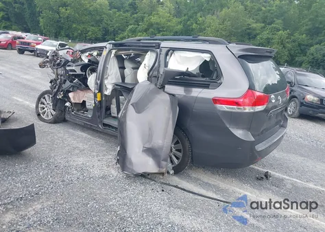 2014 Toyota Sienna Xle 7 Passenger из США, поврежденный, VIN 5TDDK3DC3ES088323